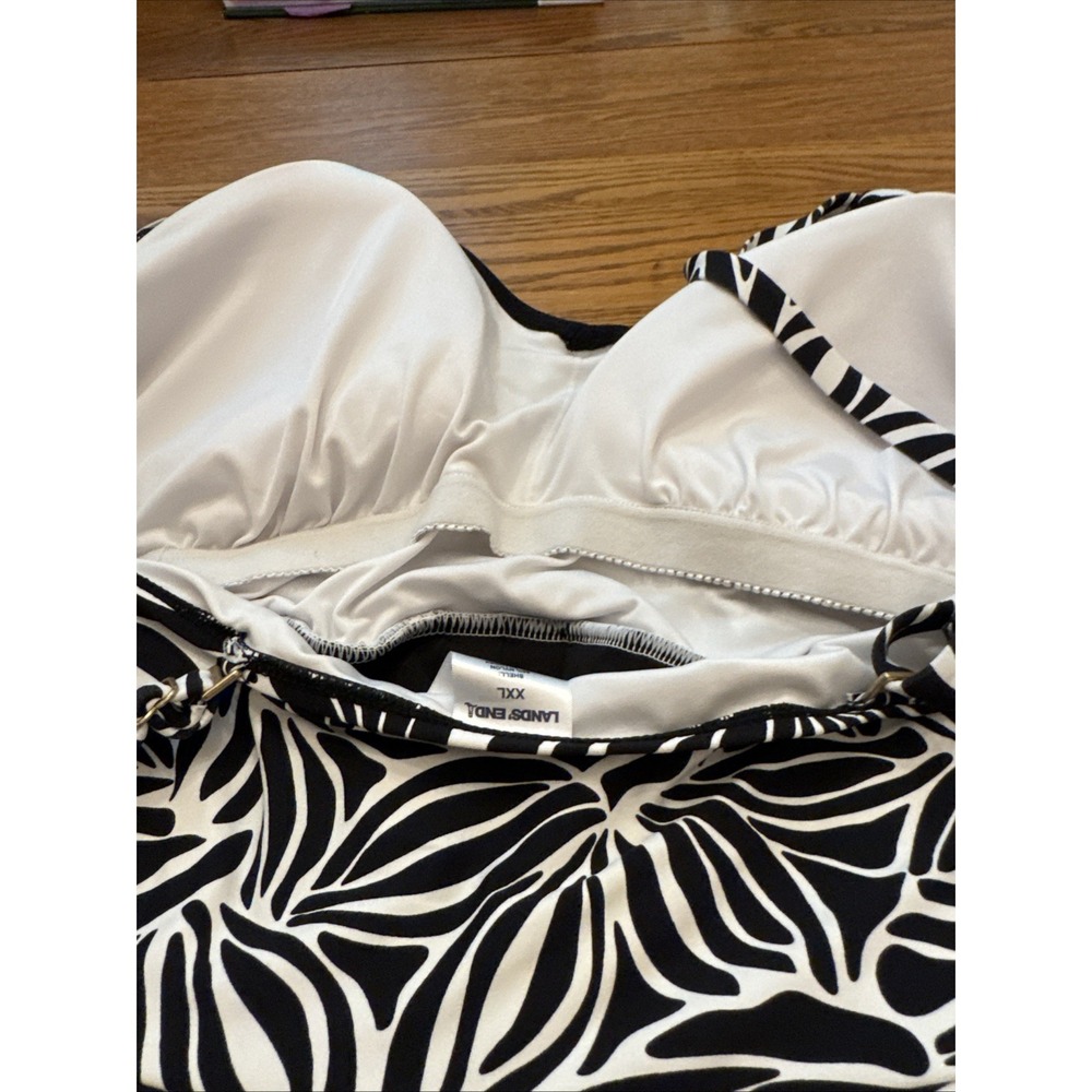 Lands' End V-neck Tulip Wrap Swim Dress Skirt One Piece Suit Black White XXL EUC - Picture 9 of 10
